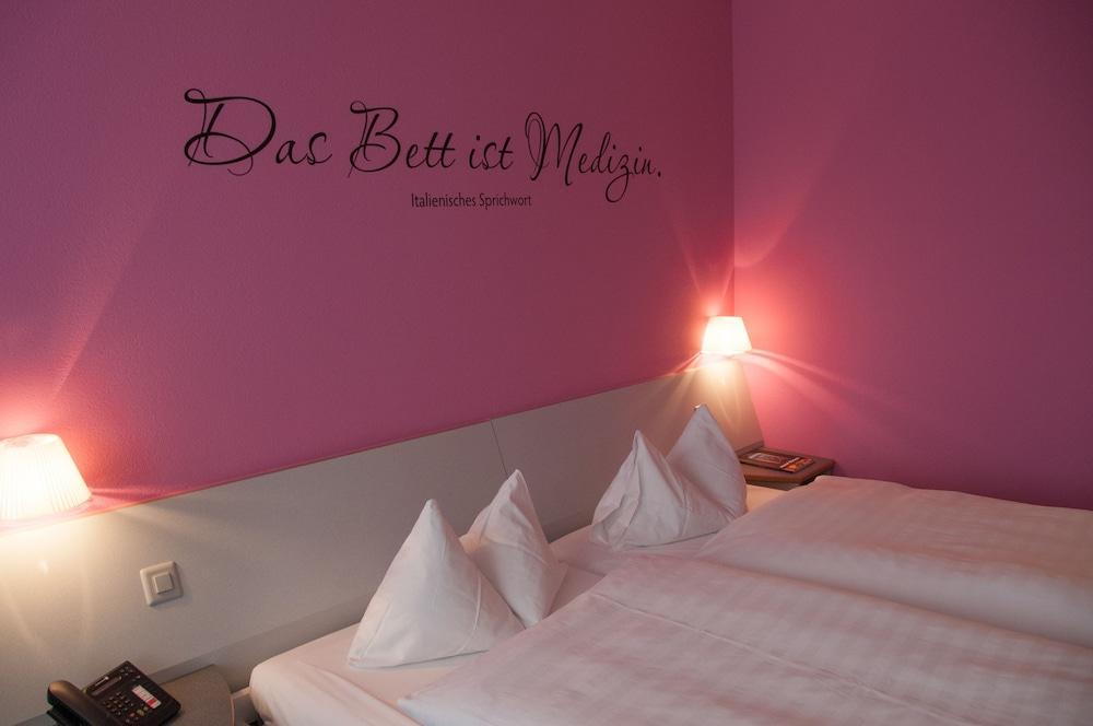 Geroldswil Swiss Quality Hotel Exterior photo